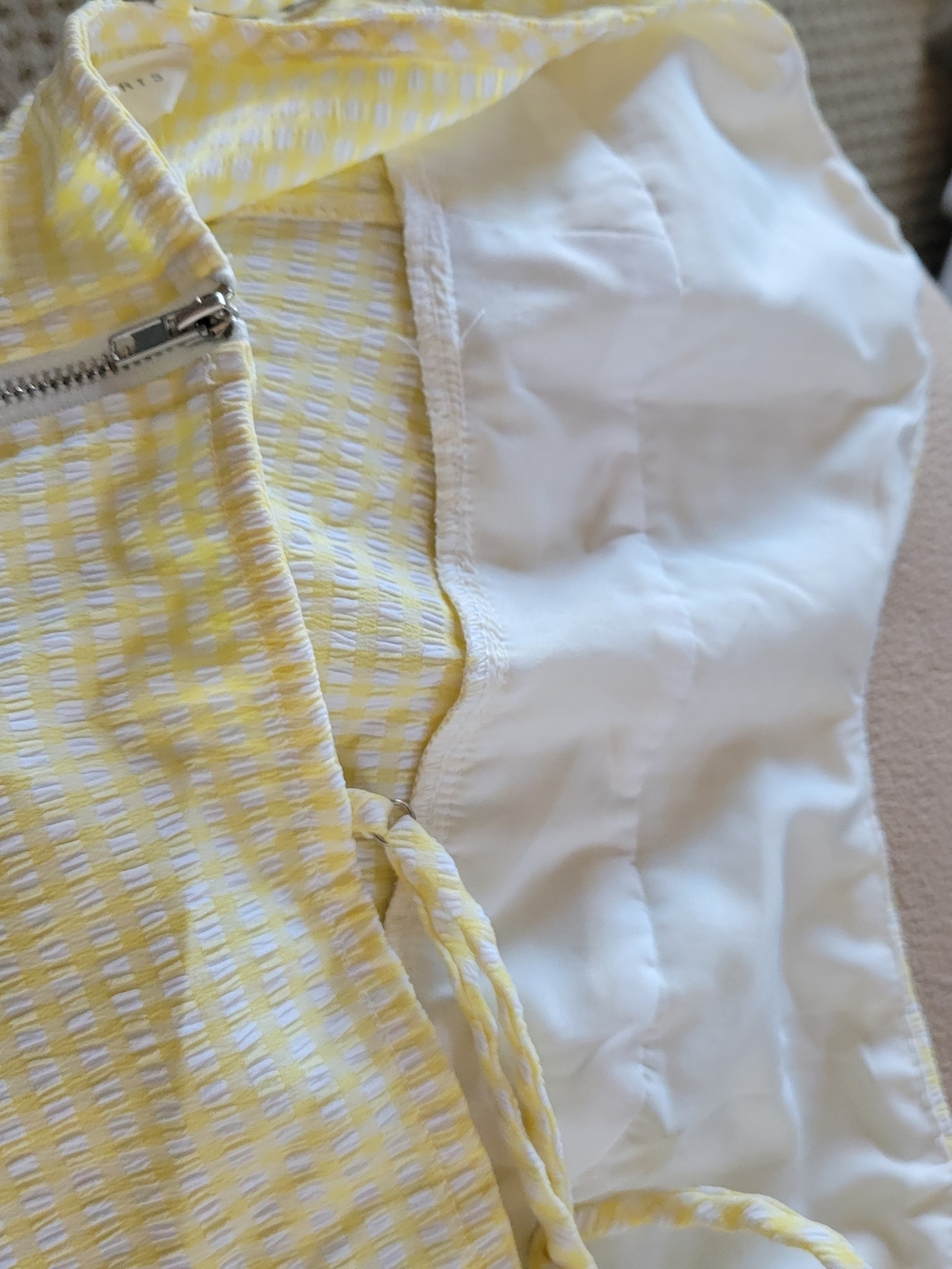 La Hearts Yellow Gingham Crop Cami - Picture 6 of 6